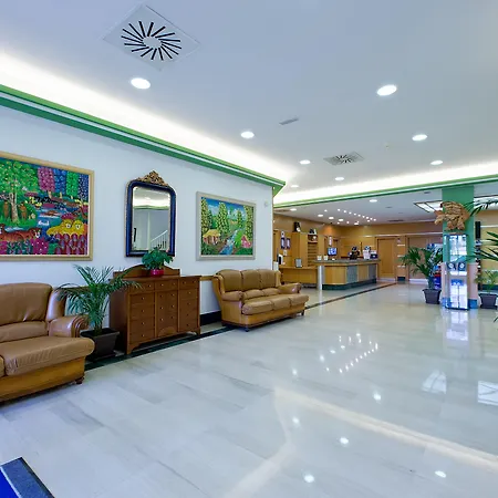 Appartamento Pineda Park